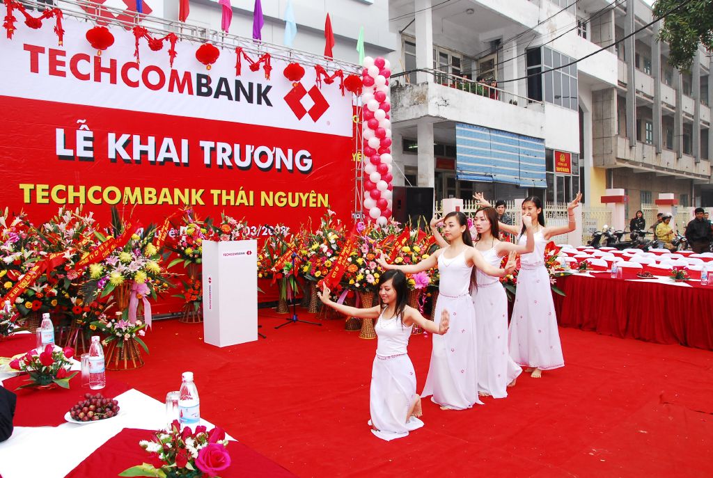 Sự kiện khai trương techcombank